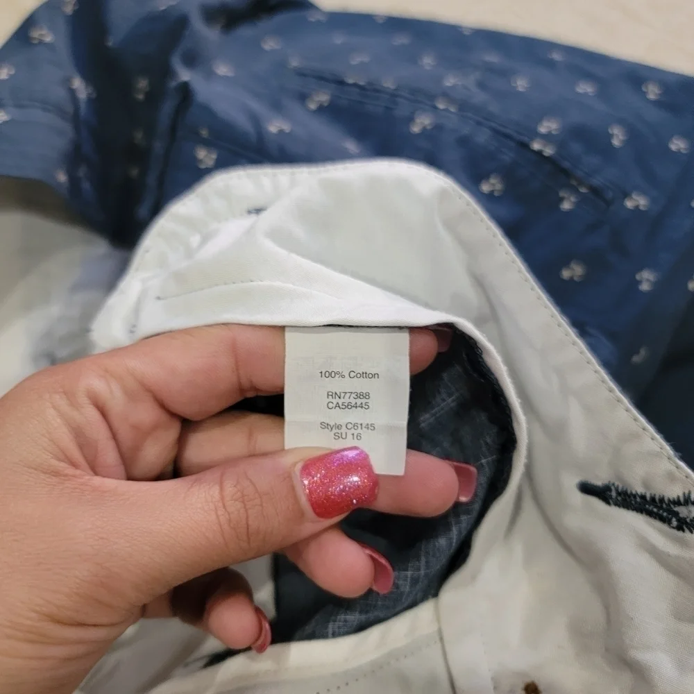 EUC J Crew Gramercy Men's Shorts size 32 Anchor Print Navy/White
